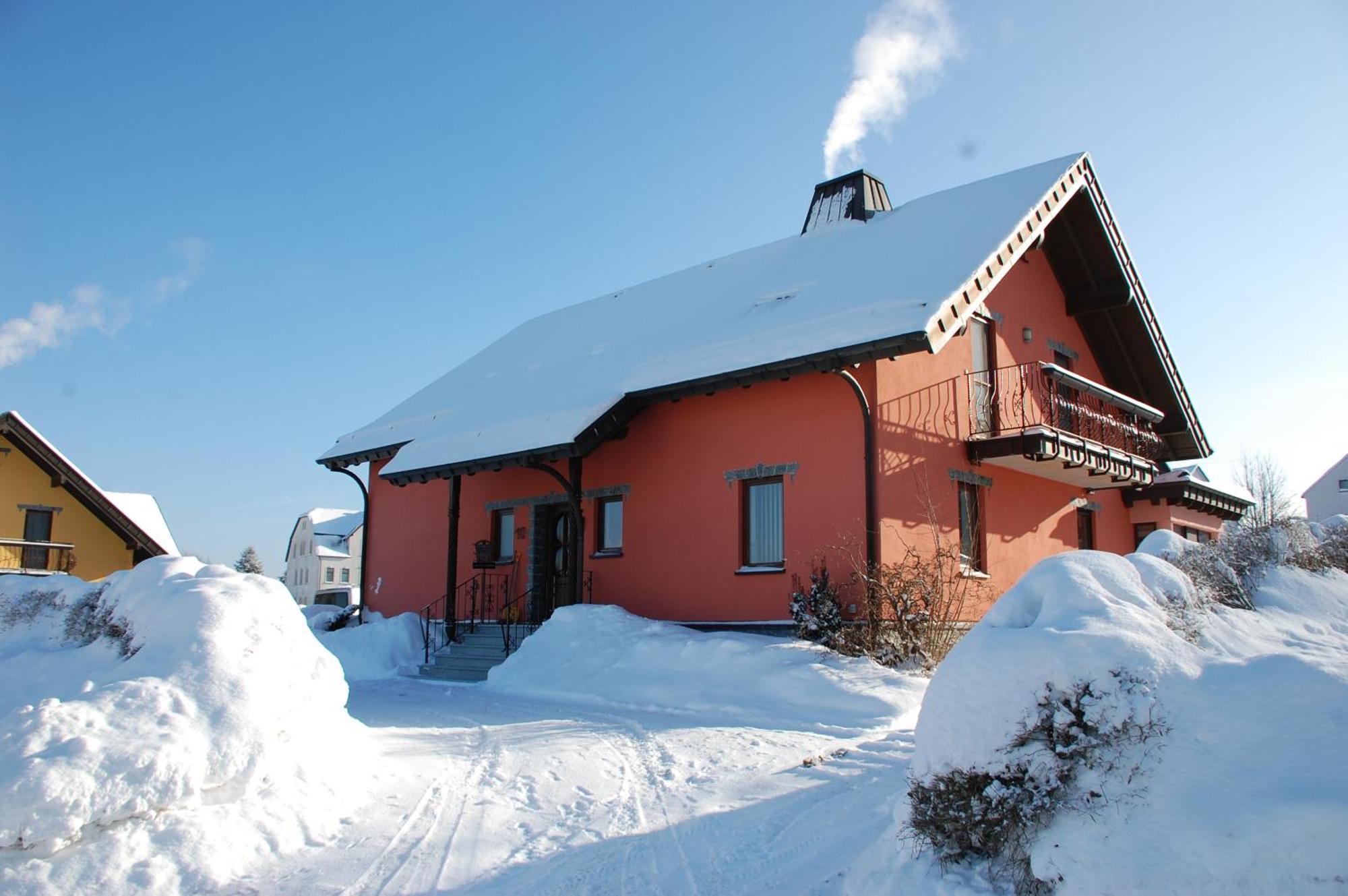 Gemuetliche Ferienwohnung Im Schoenen Erzgebirge - Wohnung Fruehling 艾本施托克 外观 照片