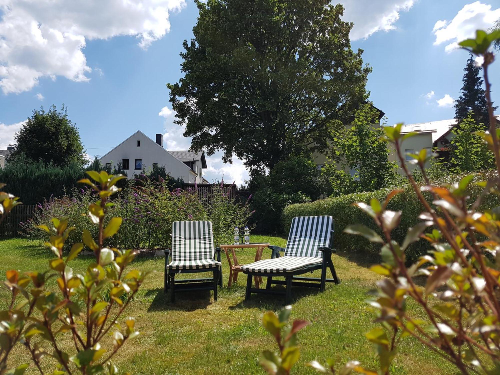 Gemuetliche Ferienwohnung Im Schoenen Erzgebirge - Wohnung Fruehling 艾本施托克 外观 照片